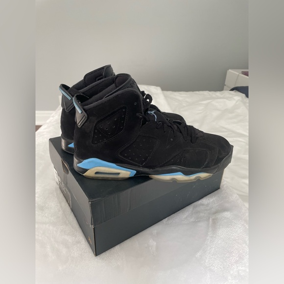 jordan 6 UNC retro - Picture 4 of 8